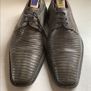 Men’s shoes